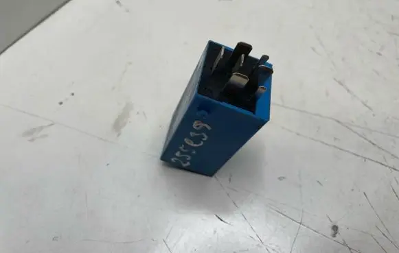 BMW 5 E39 Other relay 6135 1383417