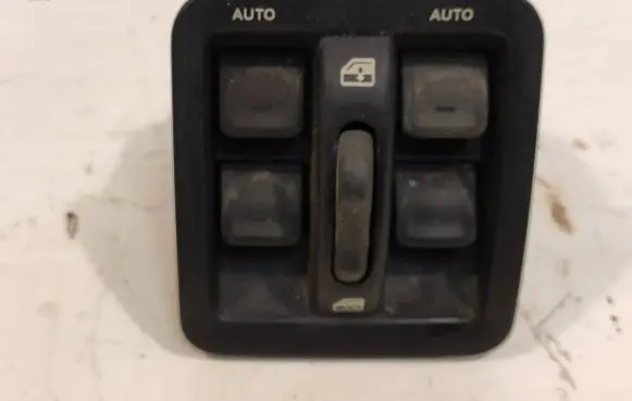 Jeep Wrangler Electric window control switch 1RP75TRM M01001003AAX9 62635