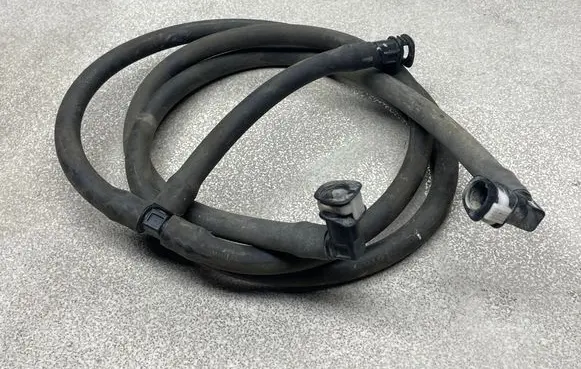 Opel Zafira B Headlight washer hose/pipe 13145536
