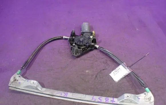 Renault Thalia I Front door window regulator with motor 0130821691