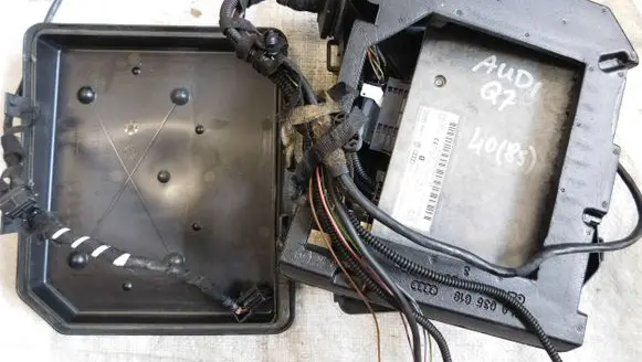 Audi Q7 4L Bluetooth control unit module 4E0862335 4E0910336K
