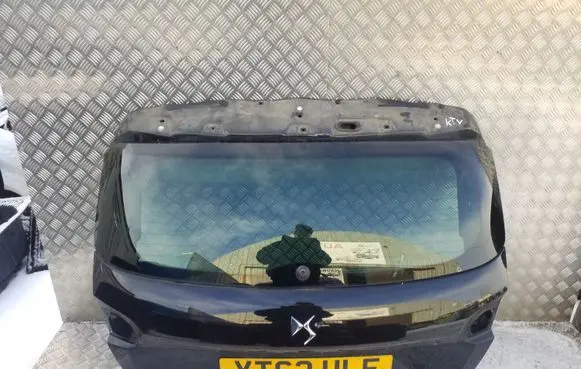 Tailgate/trunk/boot lid