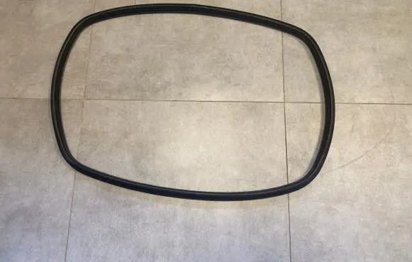 Mercedes-Benz G W461 W463 1st Gen Rubber seal front door window/glass A4606730720