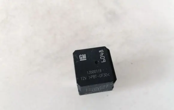Opel Insignia A Other relay 13500119