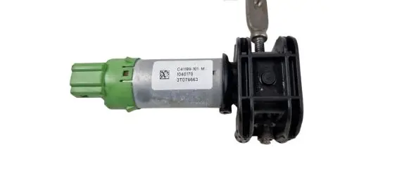 Ford Fusion II Seat adjustment motor C41189101M 1040170 3T076663