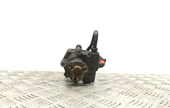 Volkswagen Polo III 6N 6N2 6NF Power steering pump
