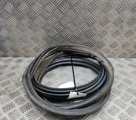 Subaru Forester SJ Trunk rubber seal (body) 63232SG010