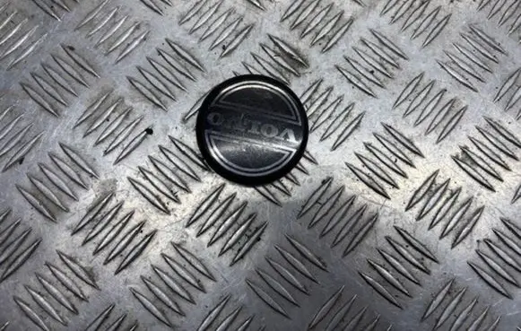 Volvo S40, V40 Original wheel cap 86463791