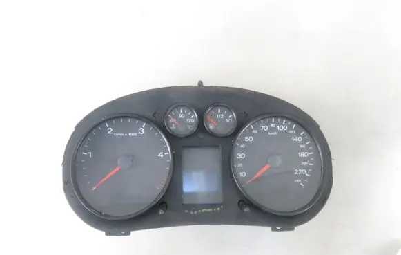 Audi A2 Speedometer (instrument cluster) 8Z0920900