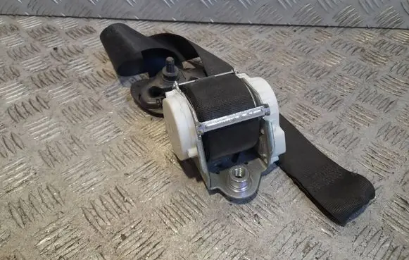 BMW 1 E81 E87 Front seatbelt 34003268