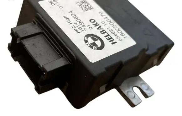 BMW 5 G30 G31 G38 Fuel injection pump control unit/module 7490824 1800506479 55892110