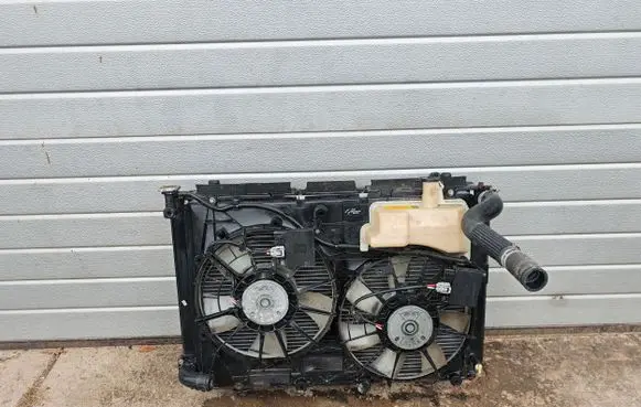Lexus RX III Radiator set 4227502740 1680004940 1636320400
