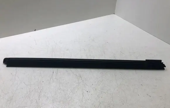 Mazda CX-5 II Rear door windshield rail 