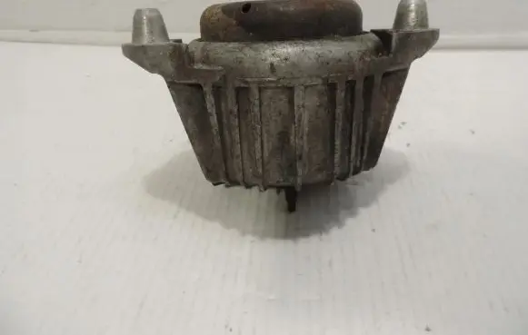 Mercedes-Benz E W212 Engine mount vacuum valve A2122401917