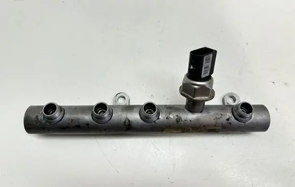 Audi Q7 4L Fuel main line pipe 059130089M