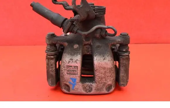 Skoda Superb B6 (3T) Rear brake caliper