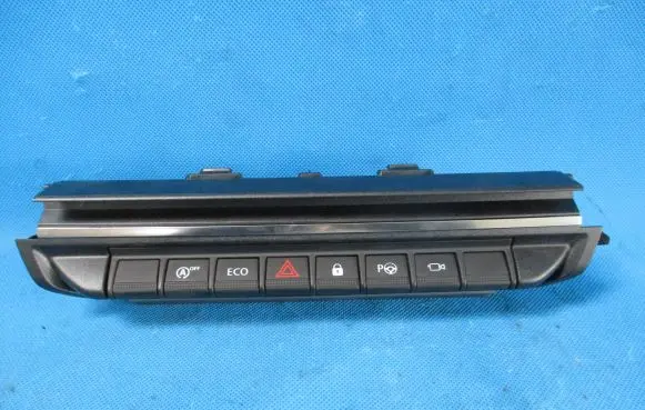 Volkswagen PASSAT B6 Central console control unit 283E87849R