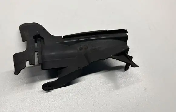 Volvo S80 Intercooler air guide/duct channel 30796389
