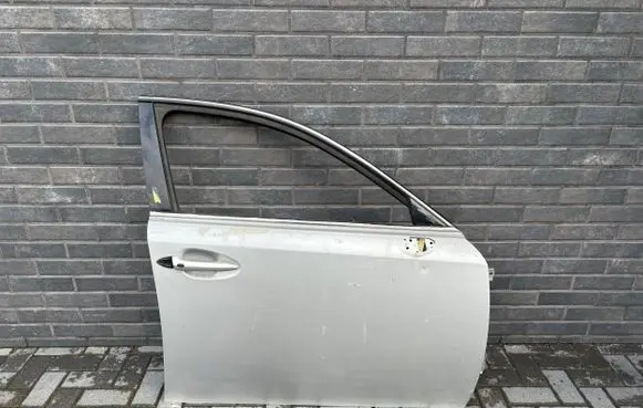 Lexus IS 220D-250-350 Front door
