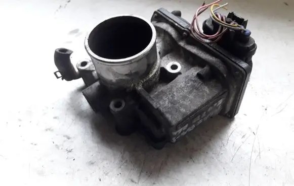 Mazda 5 Engine shut-off valve RF7J136B0D