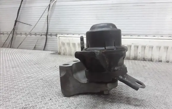 Subaru Justy Gearbox mount