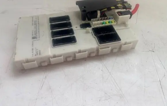 BMW 1 F20 F21 Comfort/convenience module 9381104 8892766370 588D19F03