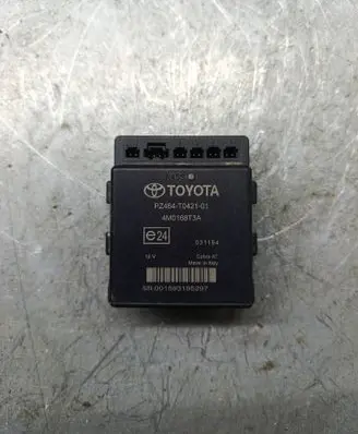 Toyota Corolla Verso AR10 Parking PDC control unit/module Pz464t042101