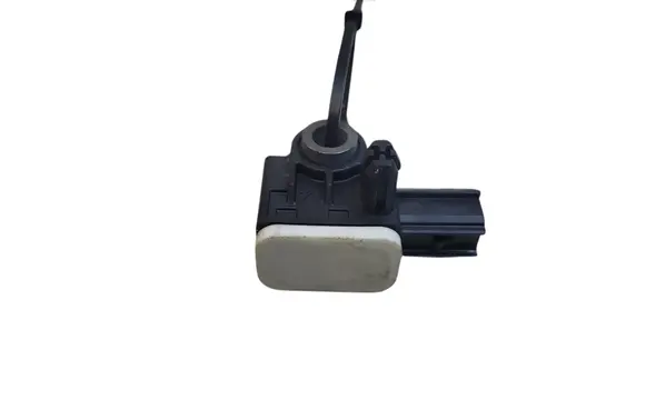 Volvo V60 Airbag deployment crash/impact sensor 31334336