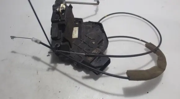 Mazda 3 I Front door lock