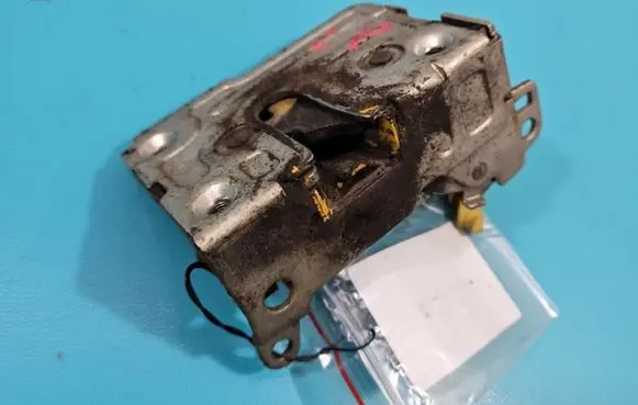 Front door lock