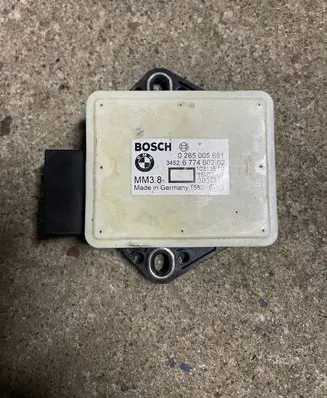 BMW 5 E60 E61 Engine control unit/module 0265005681