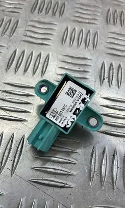 Audi A5 8T 8F Airbag deployment crash/impact sensor 8K0955557