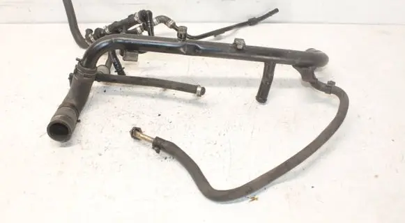 Engine coolant pipe/hose