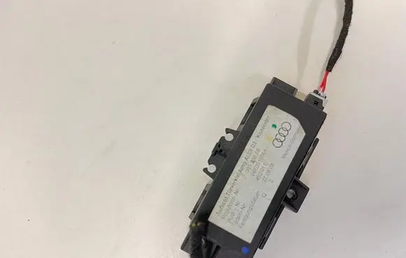 Audi A8 S8 D3 4E Door control unit/module 04E0919064 450011 36129658