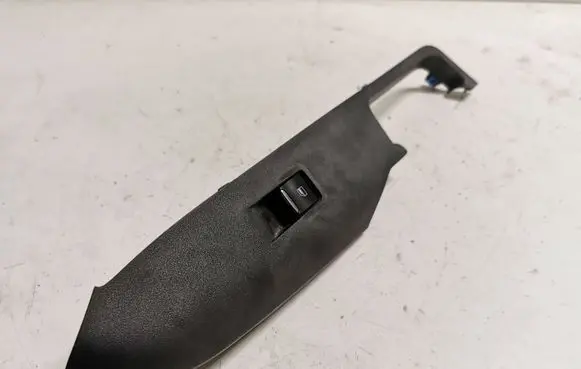 Ford Mustang VI Electric window control switch FR3B14528A