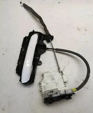 Audi Q5 SQ5 Front door lock 8X1837016C A046879