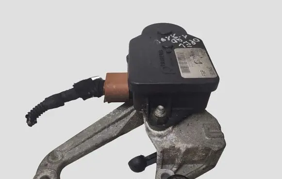 Opel Vectra C Intake manifold valve actuator/motor 55205127 55206457