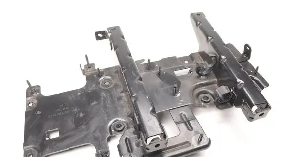 Fiat 600 Engine mount bracket 9847329180