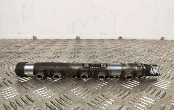 Mini Cooper Countryman R60 Fuel main line pipe 0445214237