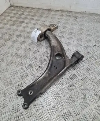 Volkswagen PASSAT B6 Front lower control arm/wishbone