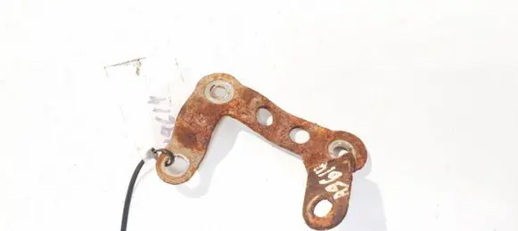 Subaru B9 Tribeca Engine mounting bracket