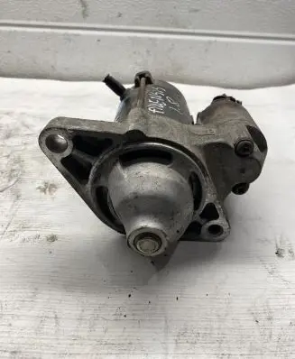 Toyota Avensis T250 Starter motor 2810021062