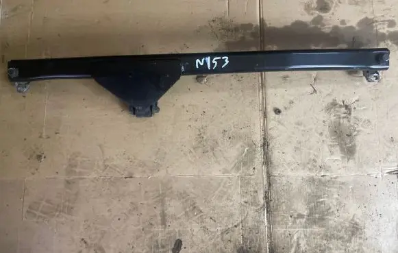 Volvo S60 Engine mounting bracket