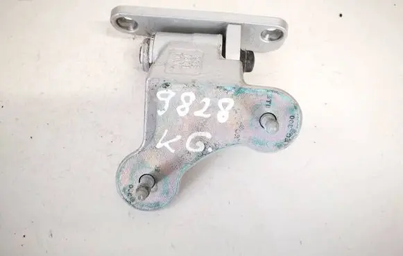 Mercedes-Benz C AMG W204 Rear door lower hinge