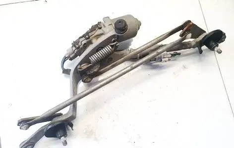 Toyota Auris 150 Front wiper linkage and motor 
