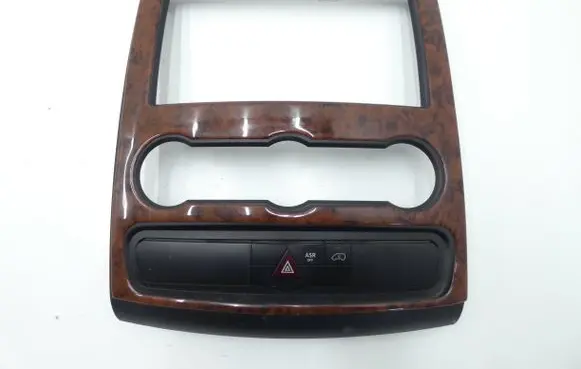 Mercedes-Benz Sprinter W906 Radio/GPS head unit trim A9066800017 A9068700910