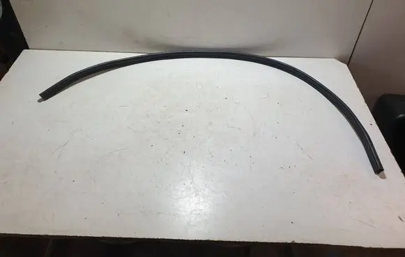 Volvo S80 Engine compartment rubber
