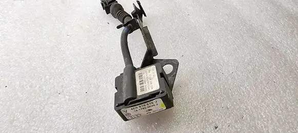 Audi A8 S8 D3 4E Air suspension front height level sensor 4E0616576J 15179200482