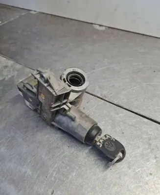 Ford Galaxy Ignition lock P012106