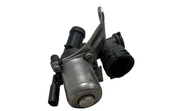 Mercedes-Benz GLS X167 Coolant heater control valve A1772000131 4013878C